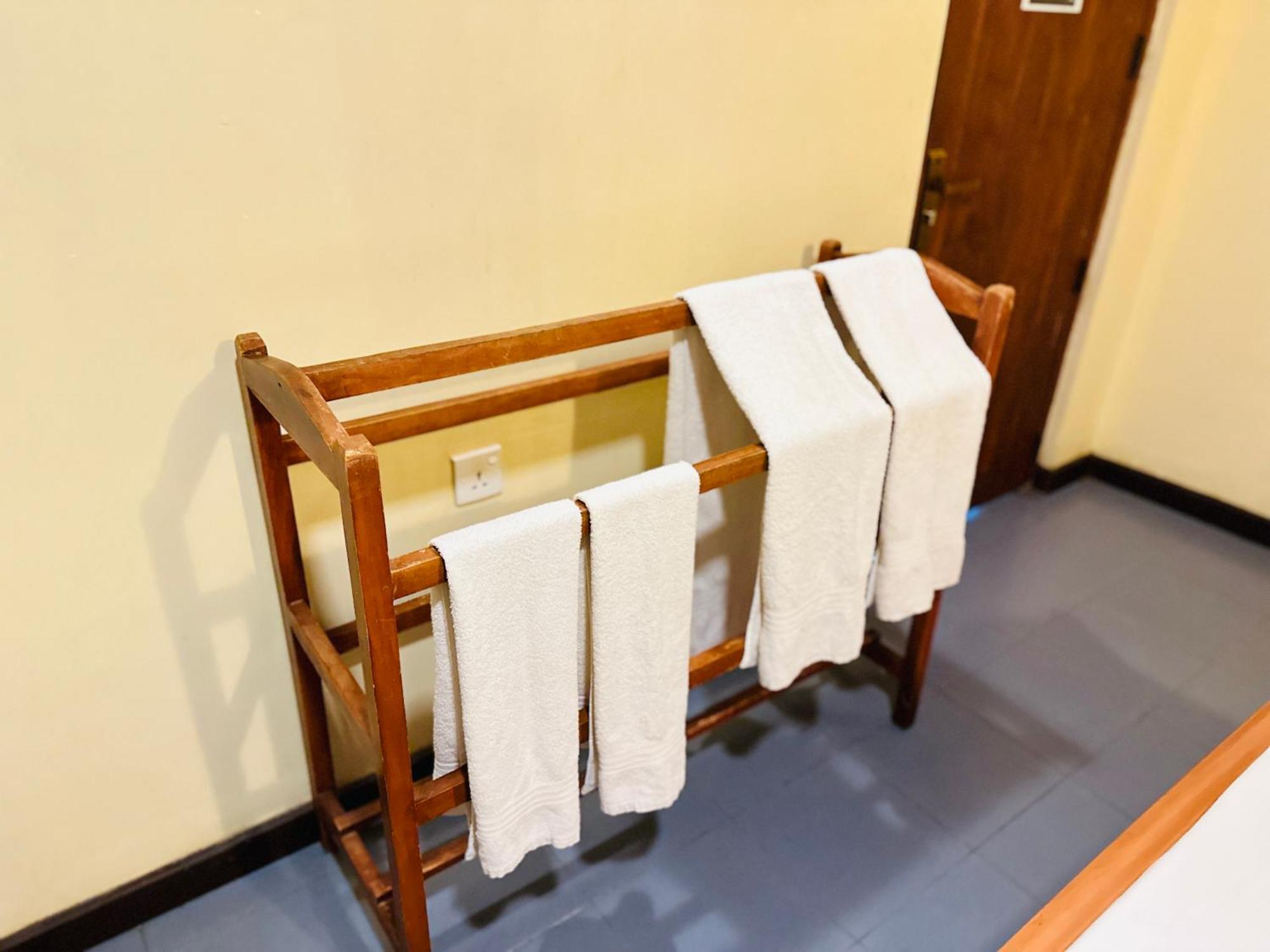 盖默德森塔德度假酒店 阿努拉德普勒 外观 照片
